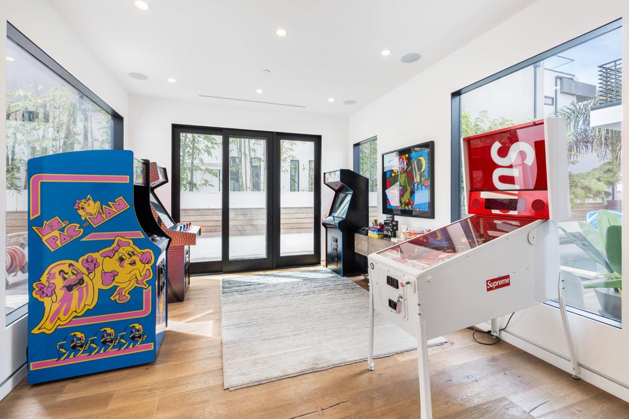 The Palms Pad - 5 Min From - Golf,arcade,sauna Hébergement de vacances